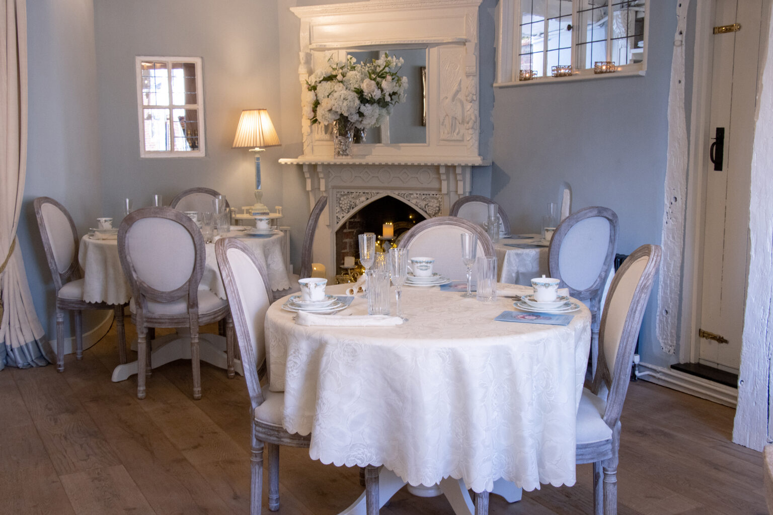 Private Gatherings in the White Room – Woburn Coffee House